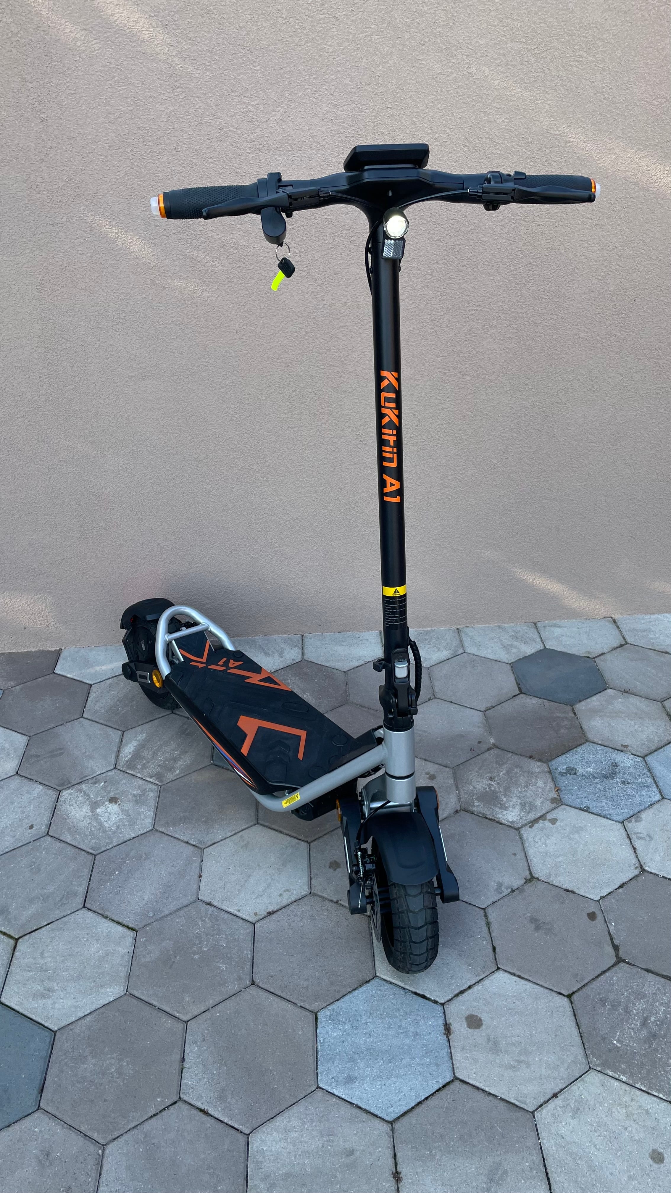 Használt KuKirin A1 elektromos roller (Újszerű állapot)