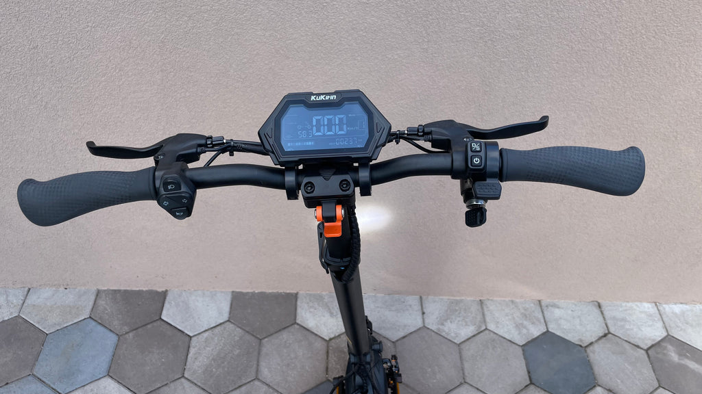 Használt KuKirin G2 MASTER elektromos roller (Újszerű állapot)